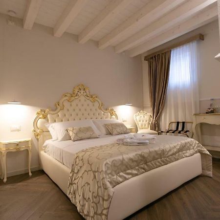 Ca' Vittoria Boutique House Apartsuite Чоджия Екстериор снимка
