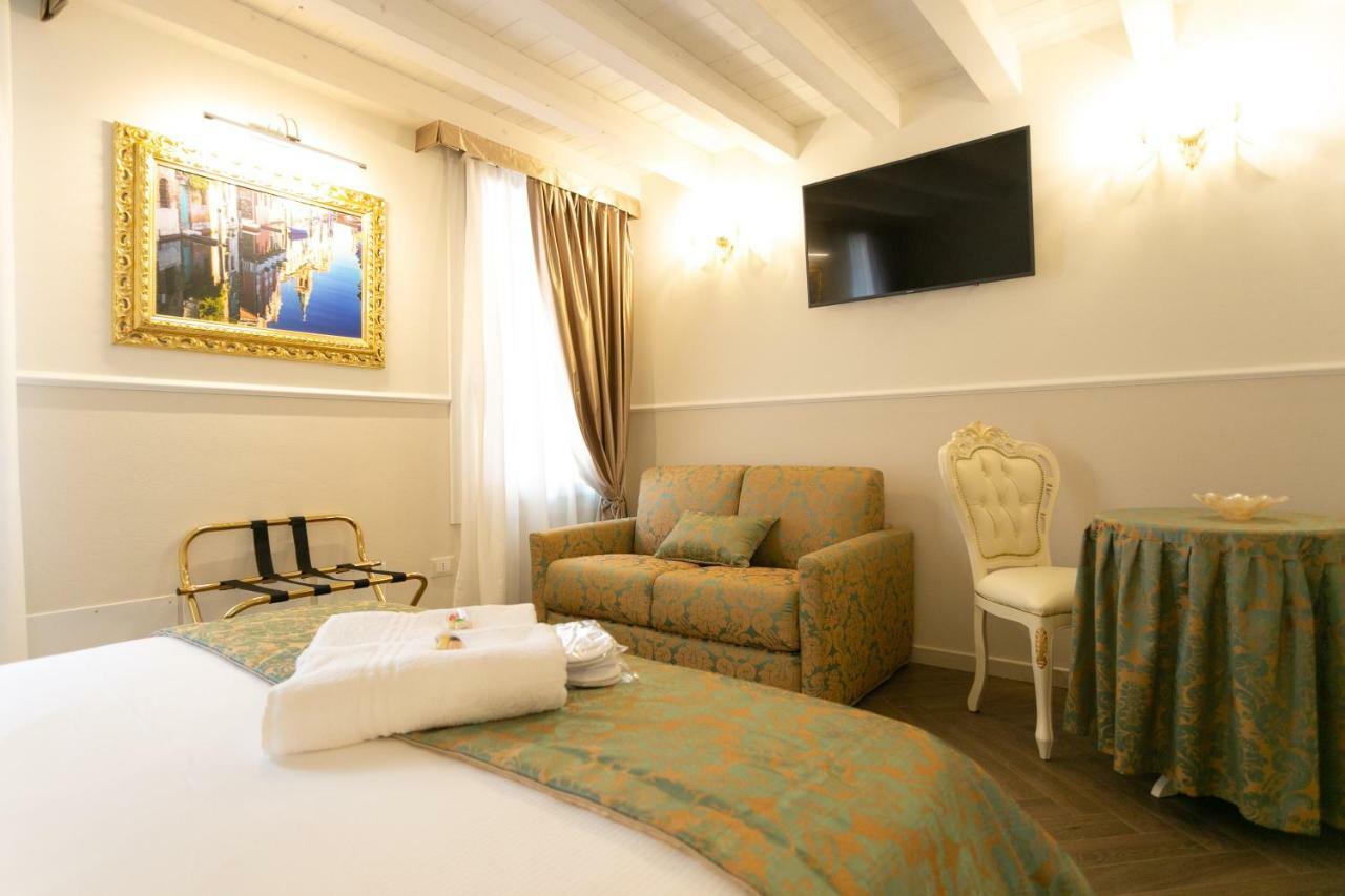 Ca' Vittoria Boutique House Apartsuite Чоджия Екстериор снимка