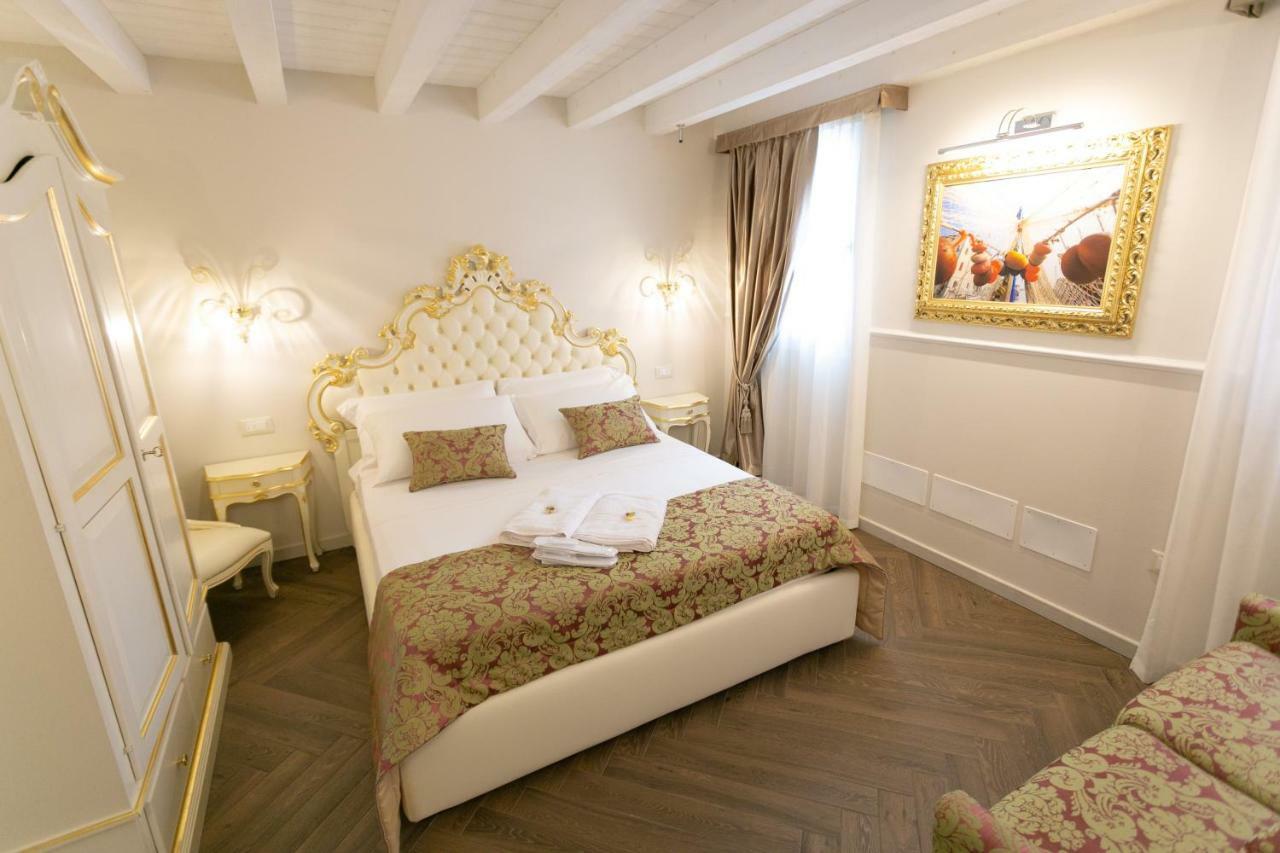 Ca' Vittoria Boutique House Apartsuite Чоджия Екстериор снимка