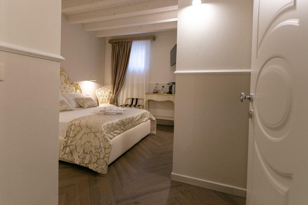 Ca' Vittoria Boutique House Apartsuite Чоджия Екстериор снимка