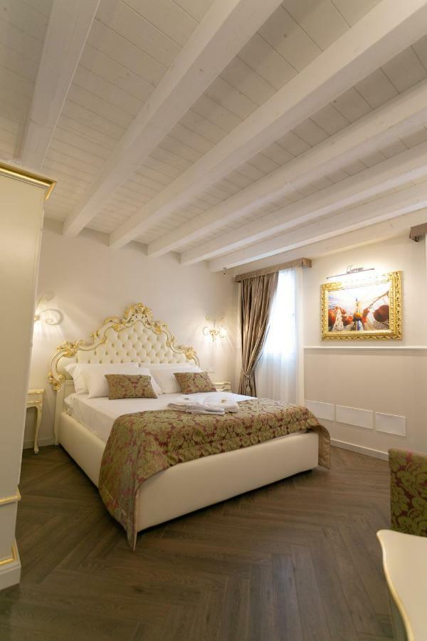 Ca' Vittoria Boutique House Apartsuite Чоджия Екстериор снимка