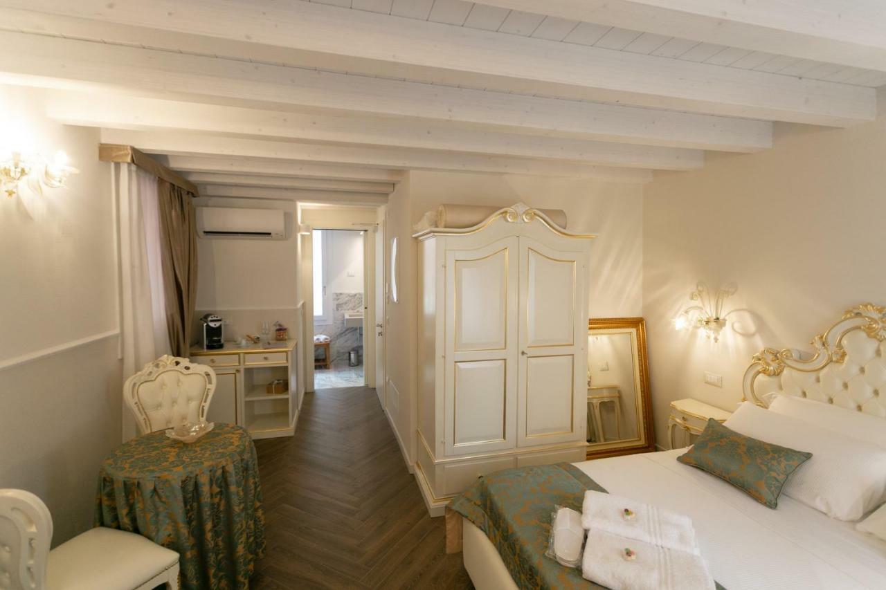Ca' Vittoria Boutique House Apartsuite Чоджия Екстериор снимка